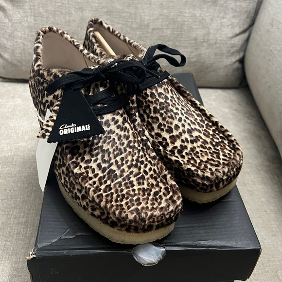 CLARKS Wallabee Leopard print - Picture 5 of 15
